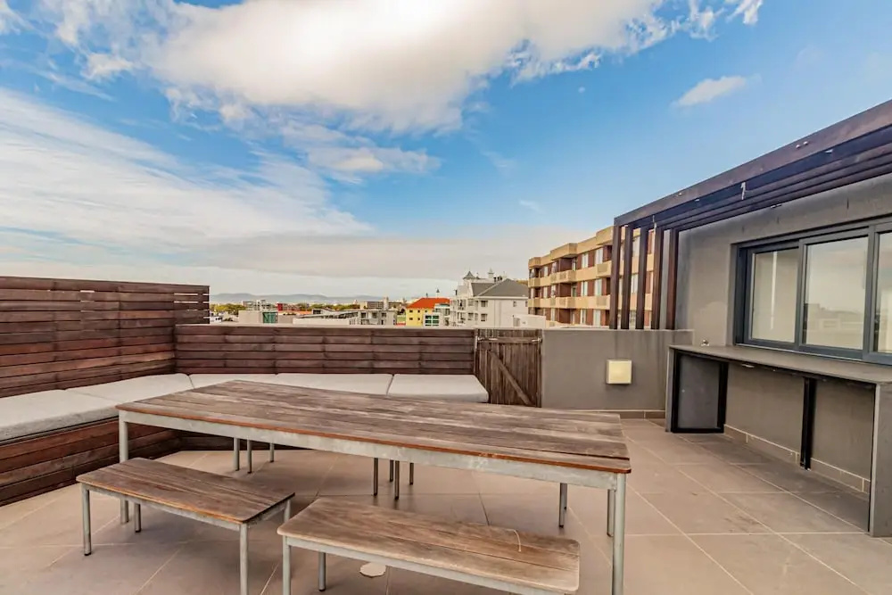Modern Apartment w Rooftop Deck Scholtz Penthouse