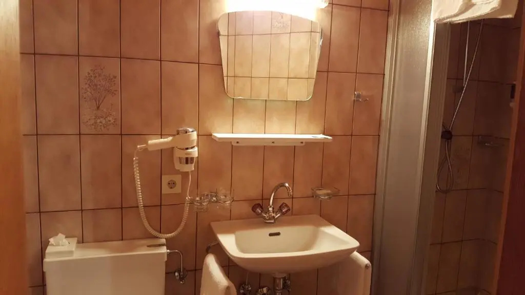 Comfort room