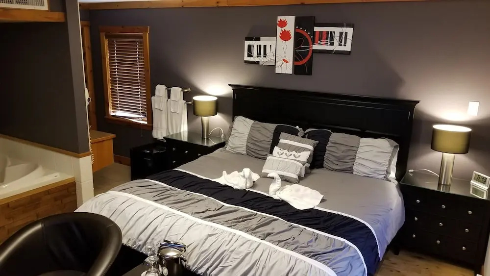 Luxury Double room (full double bed)