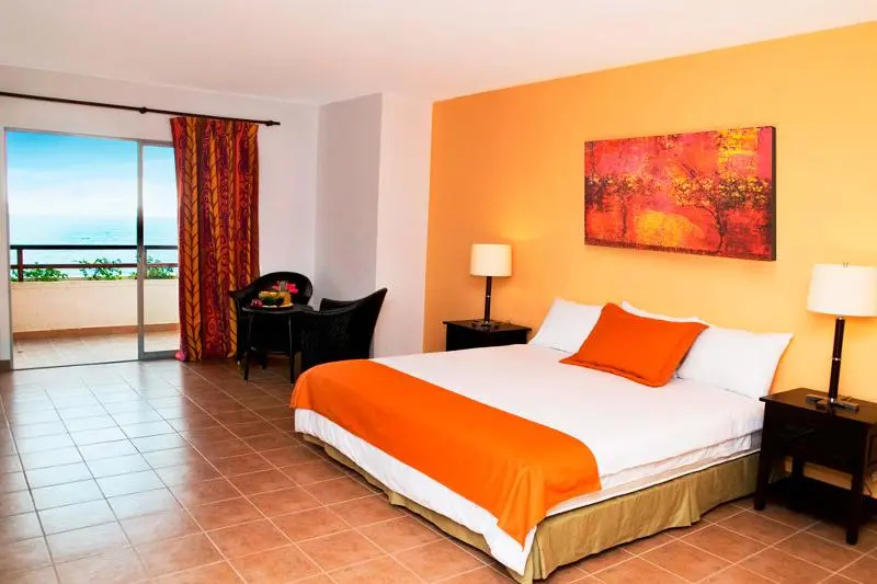 Standard Double room with balcony (full double bed)