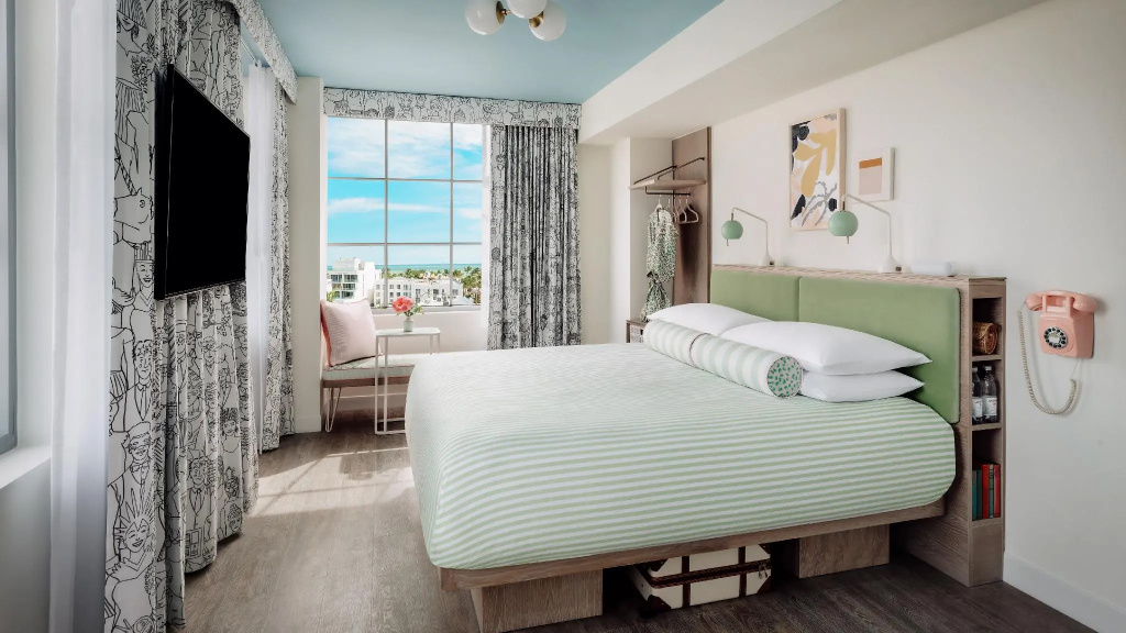 1 Bedroom Double Suite (full double bed)
