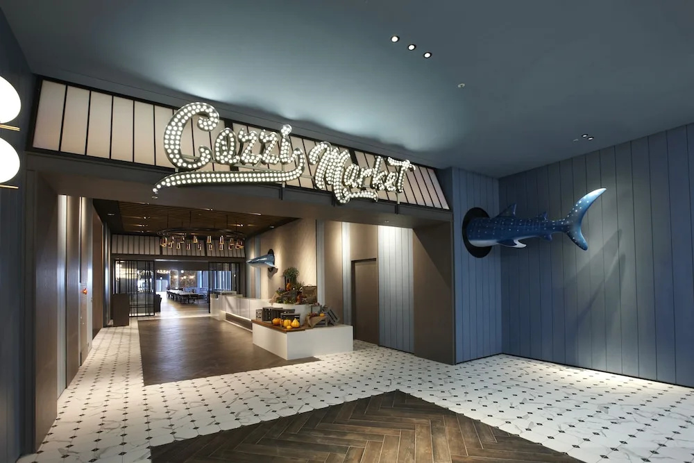 Lobby & Reception
