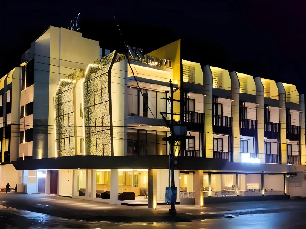 NS Hotel by Dominic in Cilacap
