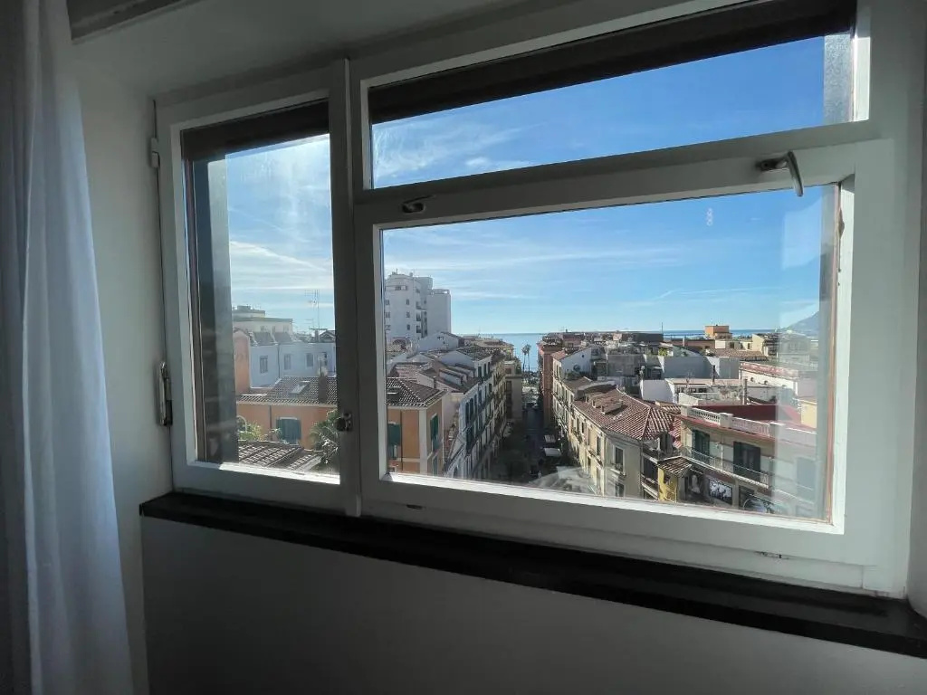 Standard Double room with sea view (full double bed)