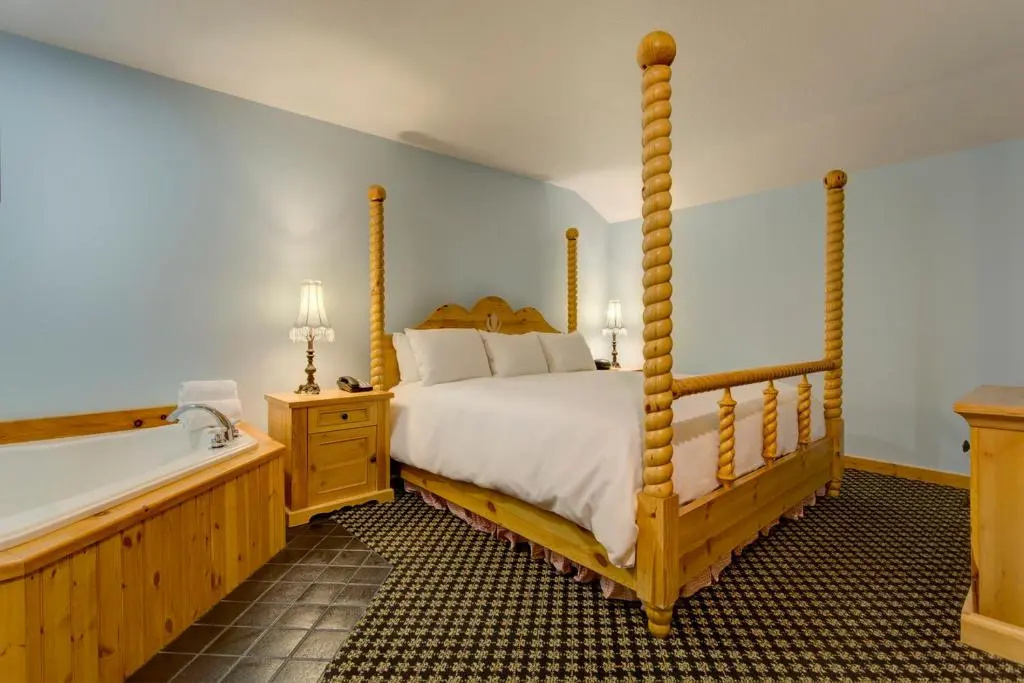 1 Bedroom Grand Double Suite (full double bed)