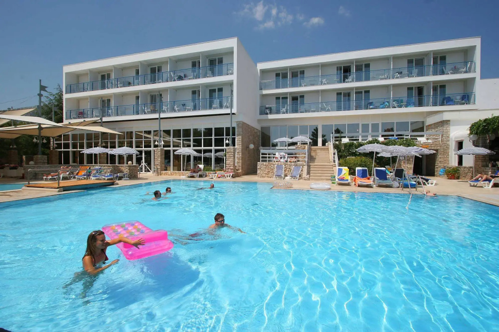 Bluesun Hotel Borak - Général