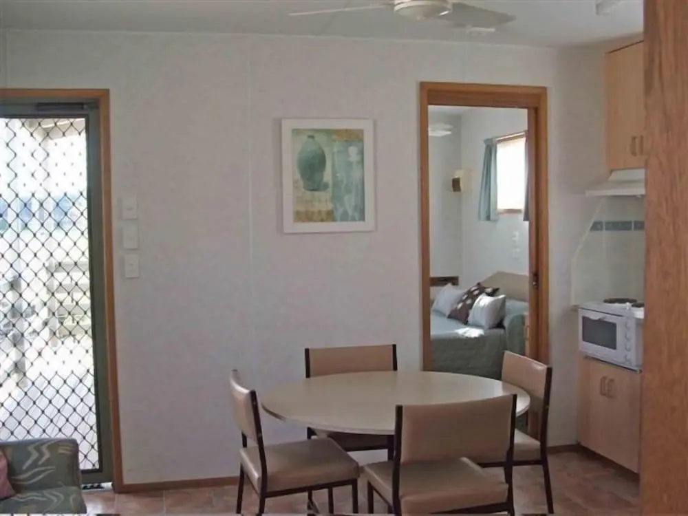 2 Bedrooms Standard Family room