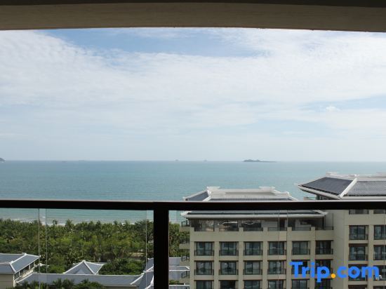 Семейный люкс с 2 комнатами с видом на море в Jinghai Hotel & Resort