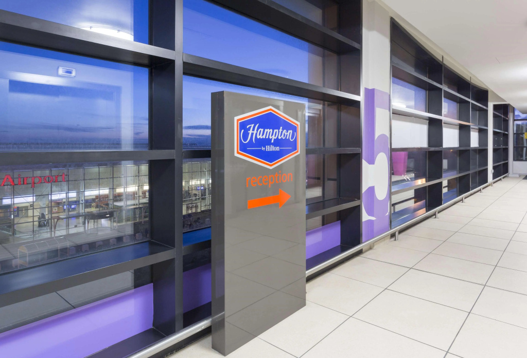 Hampton by Hilton Liverpool/John Lennon Airport — фото 1