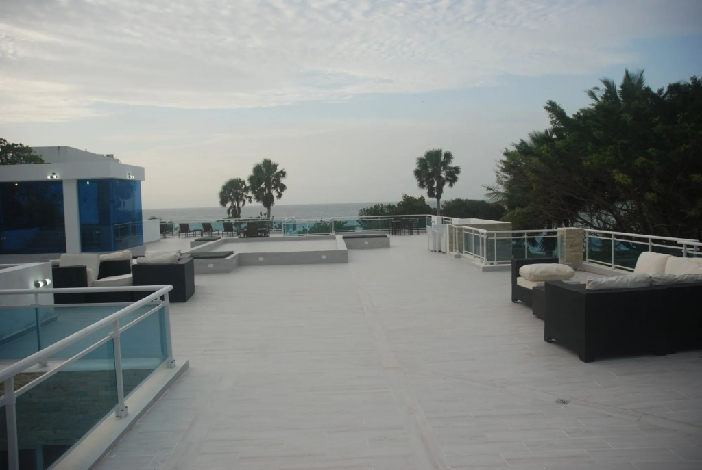 Beach & Waterfront