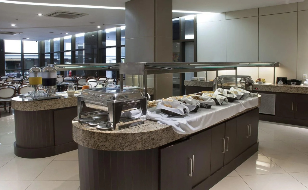 Master Porto Alegre Hotel - Av Carlos Gomes, Proximo Consulado Americano - Général