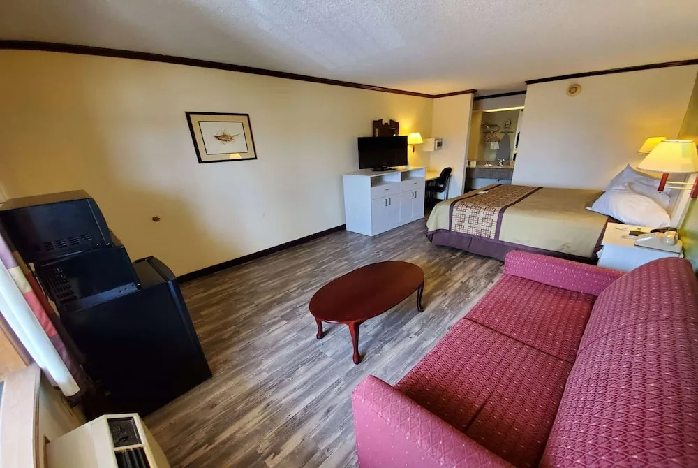 Standard Double room with balcony (full double bed)
