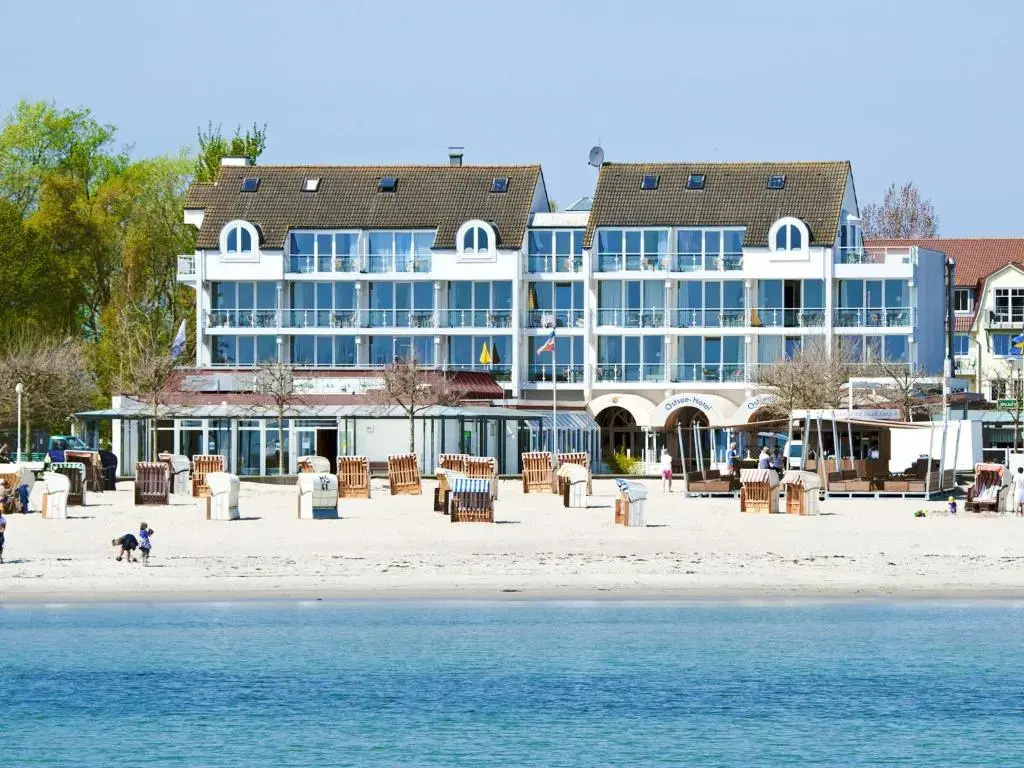 Beach & Waterfront