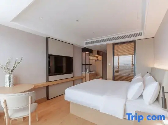 Standard Double room with river view (full double bed)