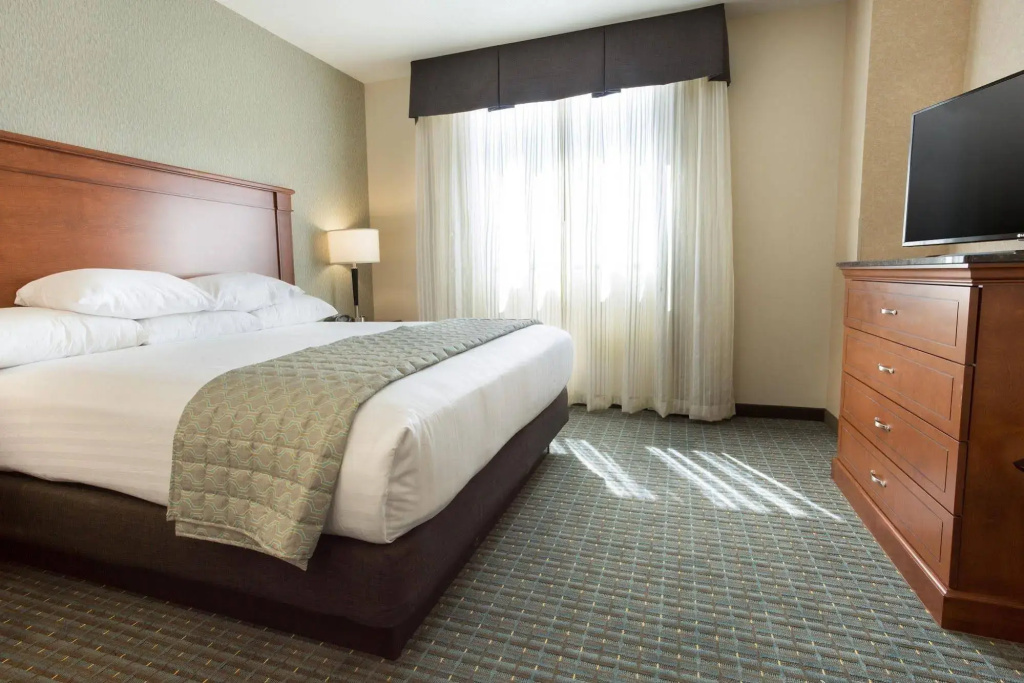 Drury Inn & Suites Burlington - Général