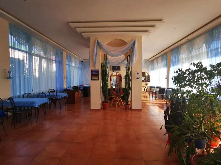 Даниэль отель адлер