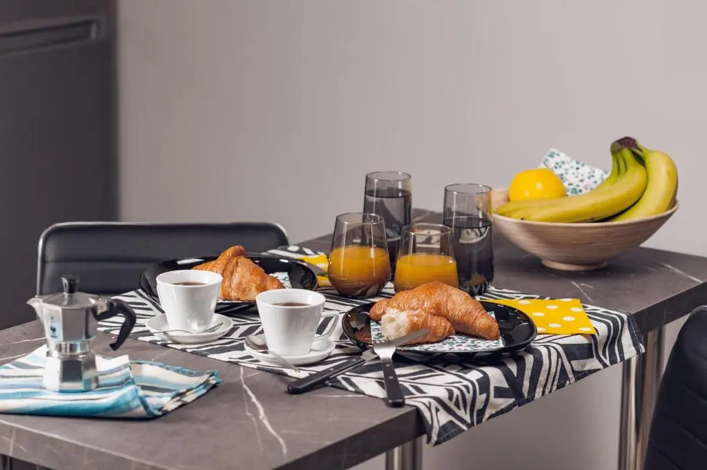 Different Apartments - фото 14