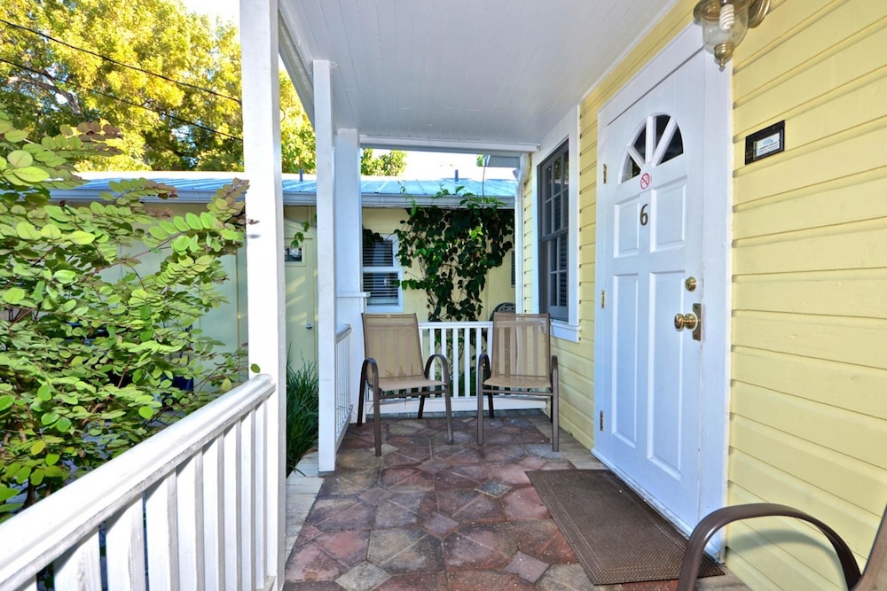 Balcony & Terrace