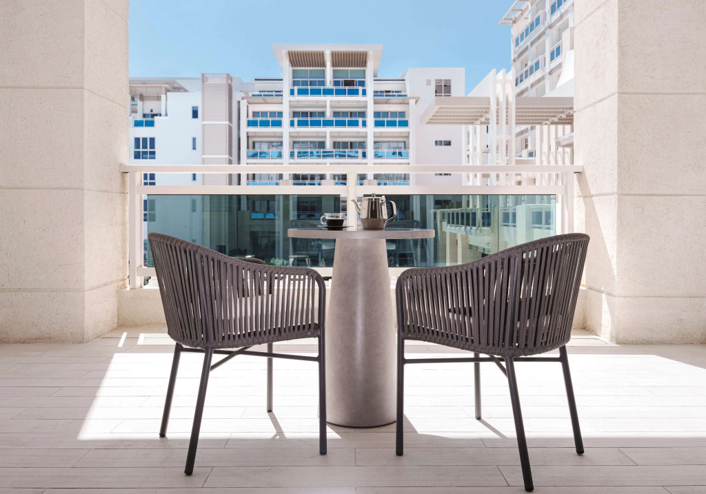Balcony & Terrace