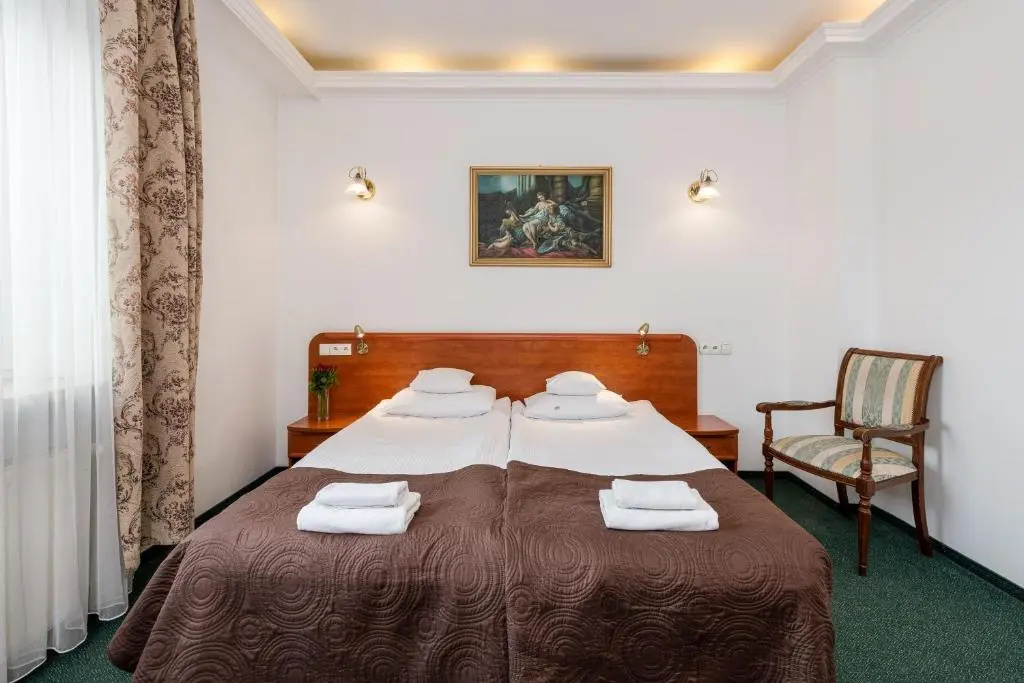Standard Double room (full double bed)