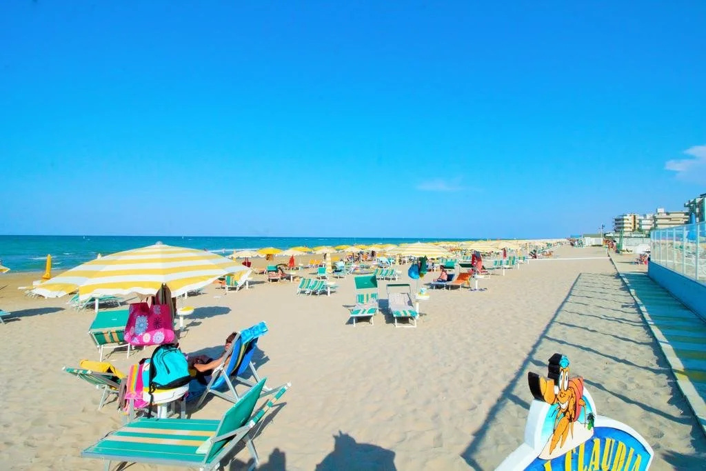 Beach & Waterfront