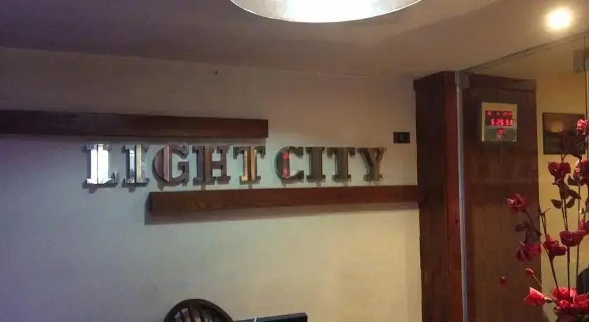 Light City Hotel - Général