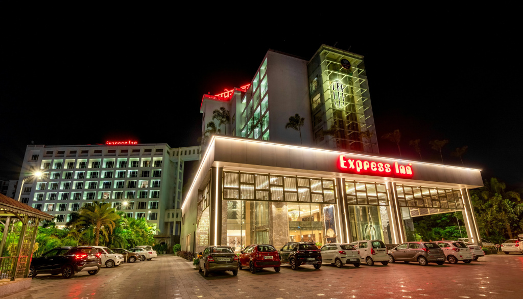 Express Inn The Business Luxury Hotel