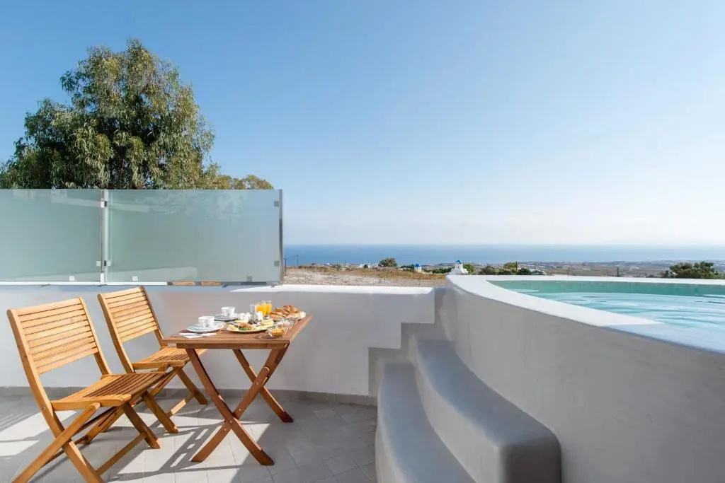 Beach & Waterfront