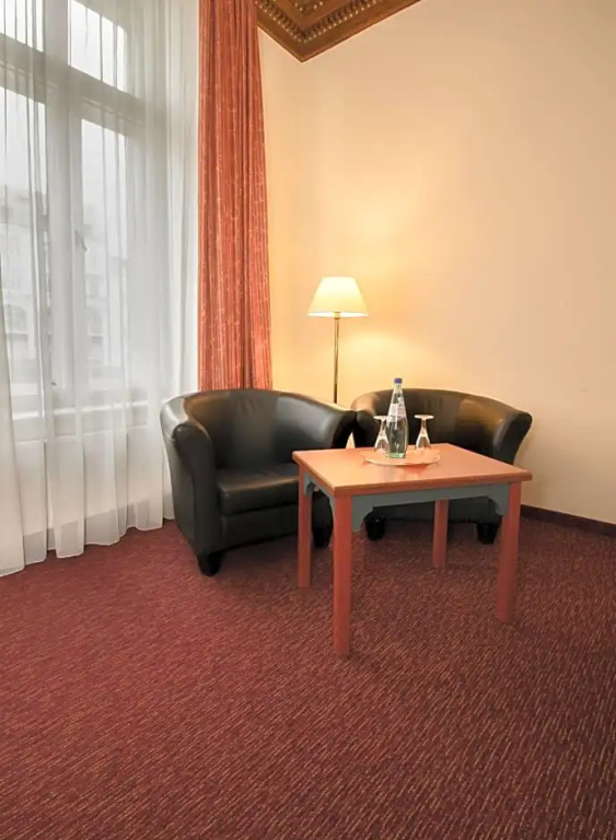AKZENT Hotel Am Goldenen Strauss - Chambres
