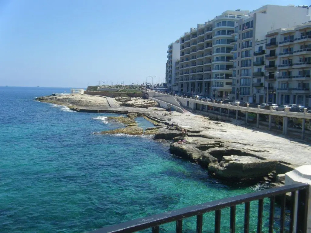 Beach & Waterfront
