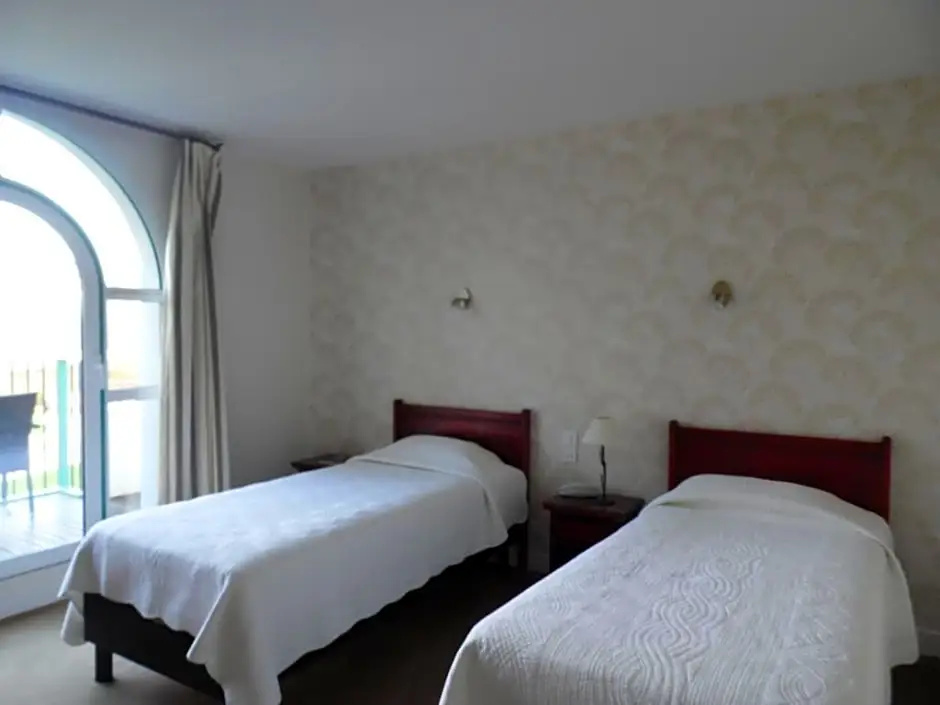 Standard Double room with sea view (twin beds)