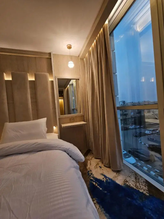 Luxury Double room (full double bed)