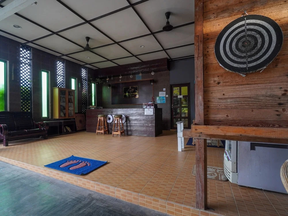Lobby & Reception