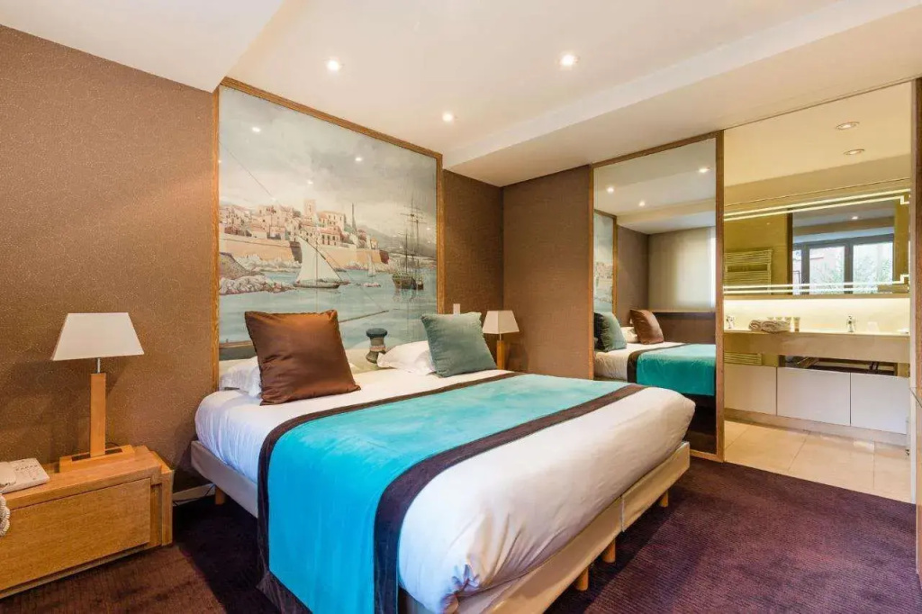 Hotel photo 42