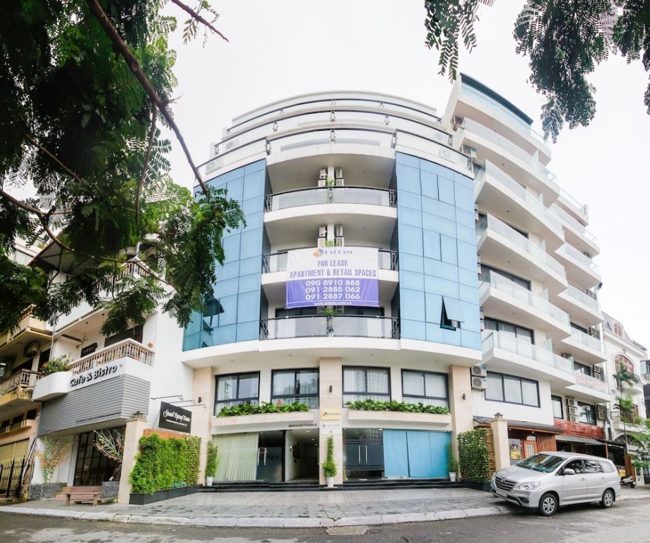 Grand Spring Suites - Pham Huy Thong in Hanoi