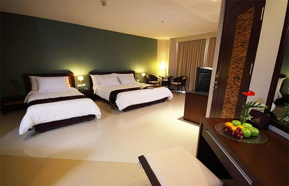 Семейный люкс с балконом в Tara Mantra Cha Am Resort