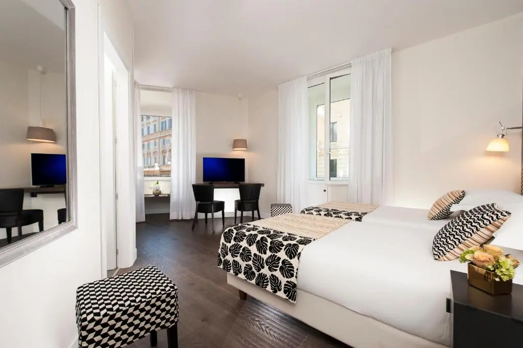Superior Triple room