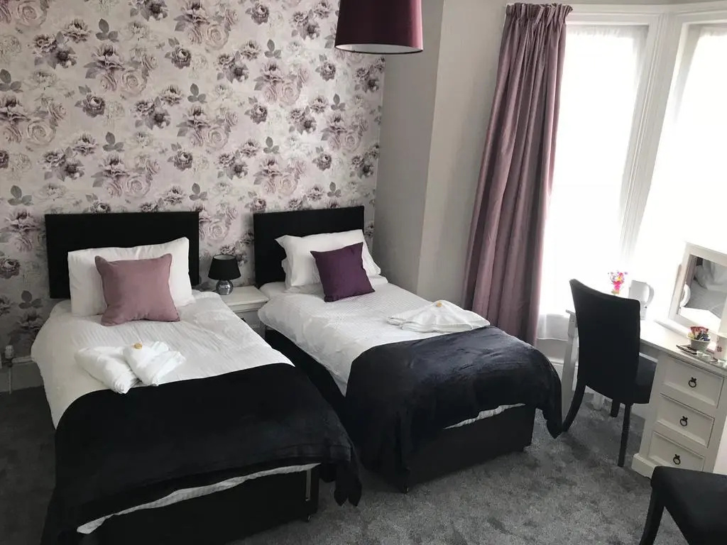 Standard Double room (twin beds)
