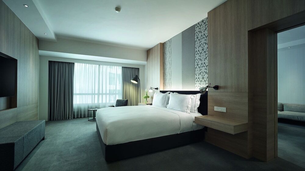 G Hotel Gurney