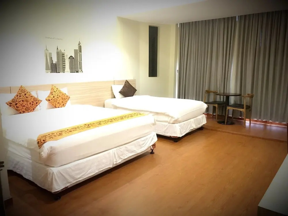Deluxe Family room