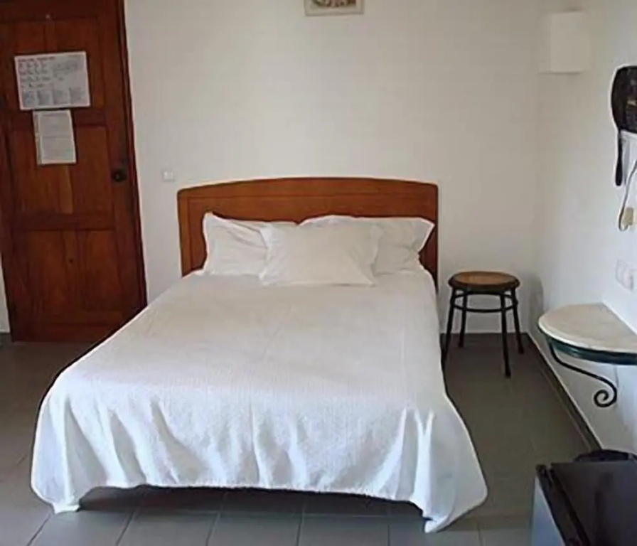 Standard Double room with sea view (full double bed)