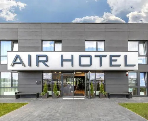Air Hotel