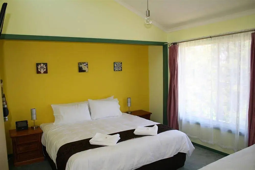 The Hideaway Retreat