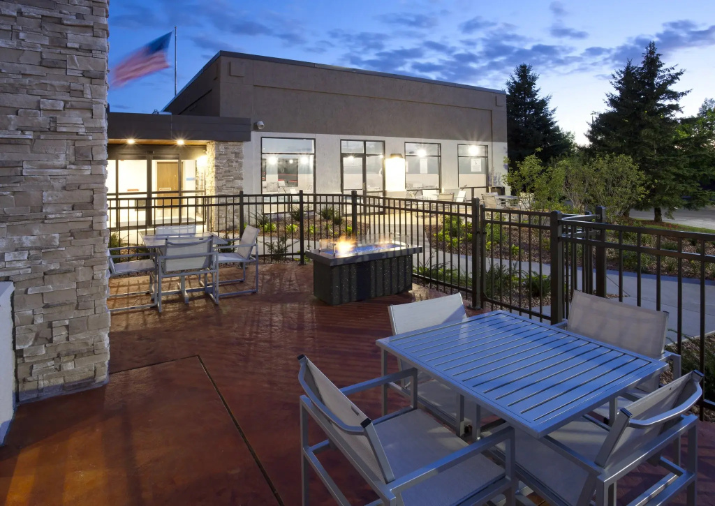 Holiday Inn Express & Suites Minneapolis – West End by IHG - Général