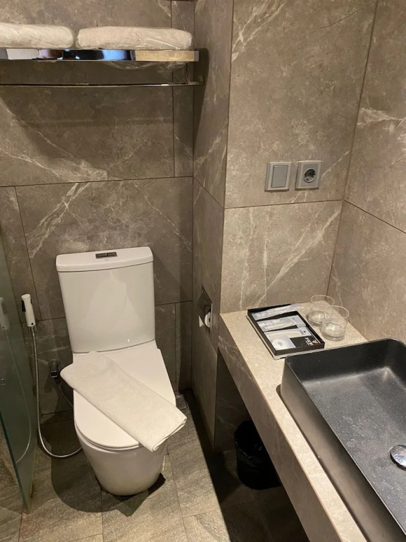 Executive Double room (full double bed)