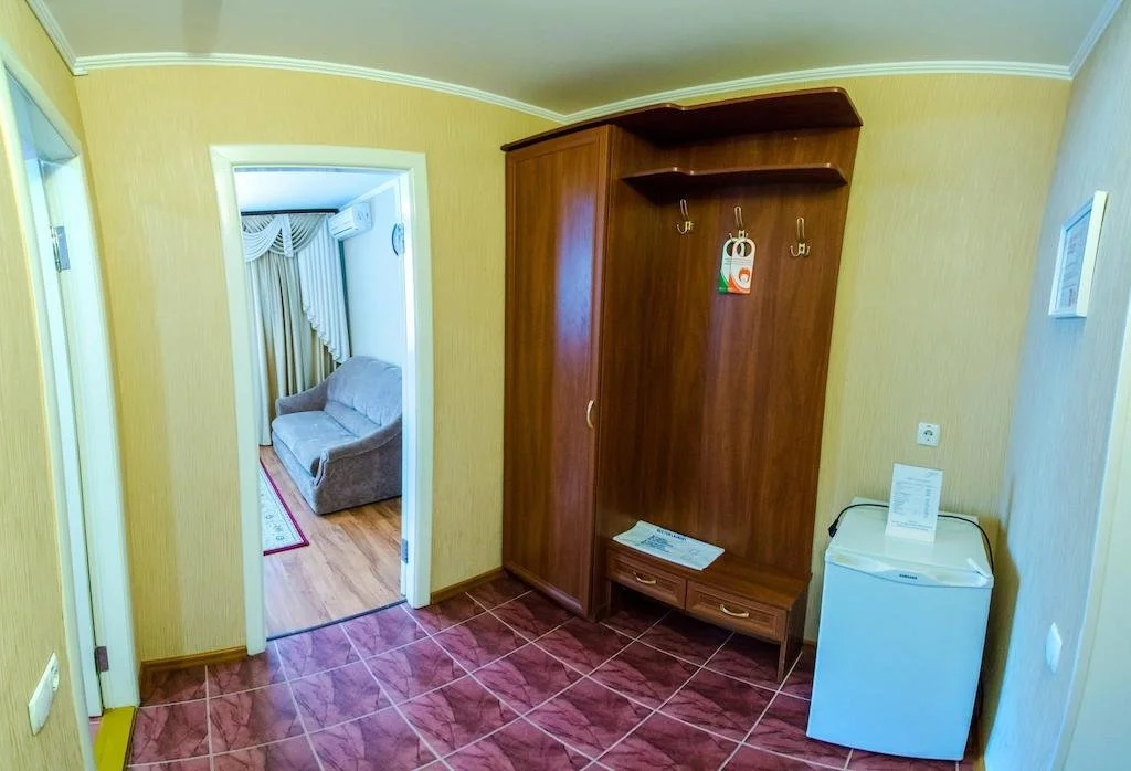 Hotel Ukraine - Général
