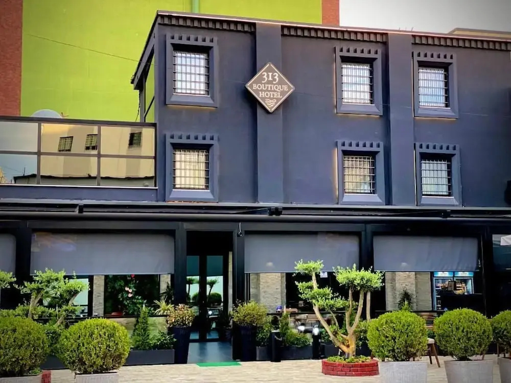 313 Villa City Center