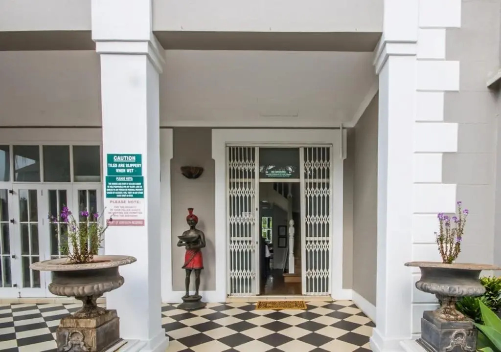 Bon Ami Guest House
