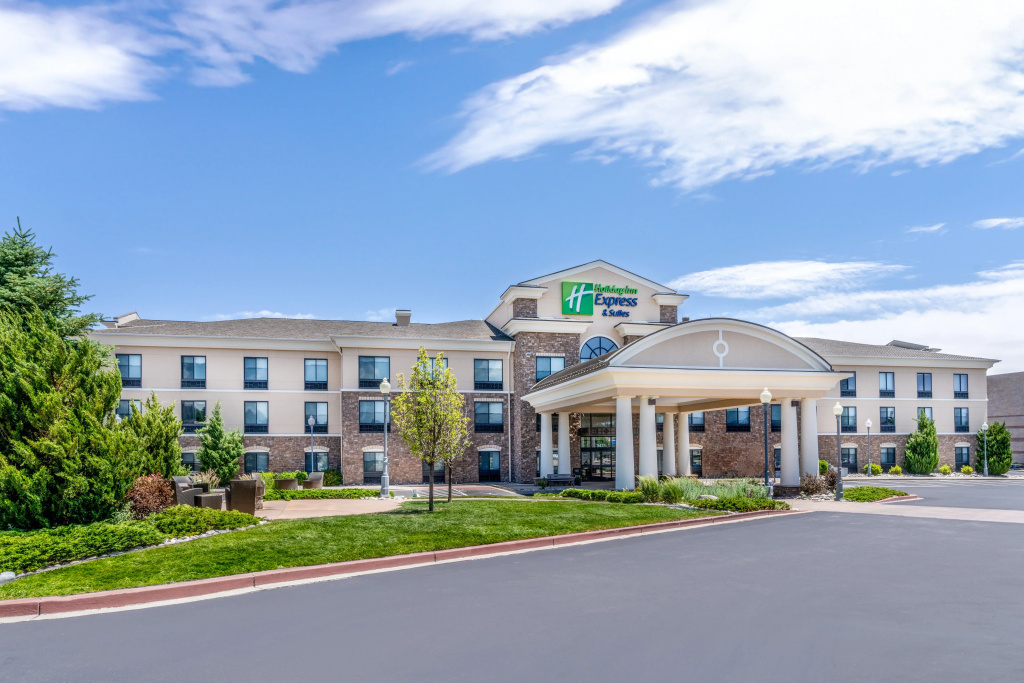 Holiday Inn Express & Suites Colorado Springs First & Main by IHG
