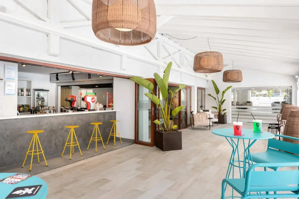 Hotel Vibra Cala Tarida - Général